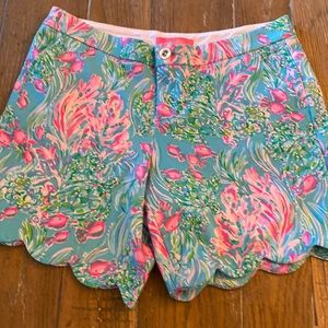 Size 10 Lilly Pulitzer tulip hem Jayne shorts